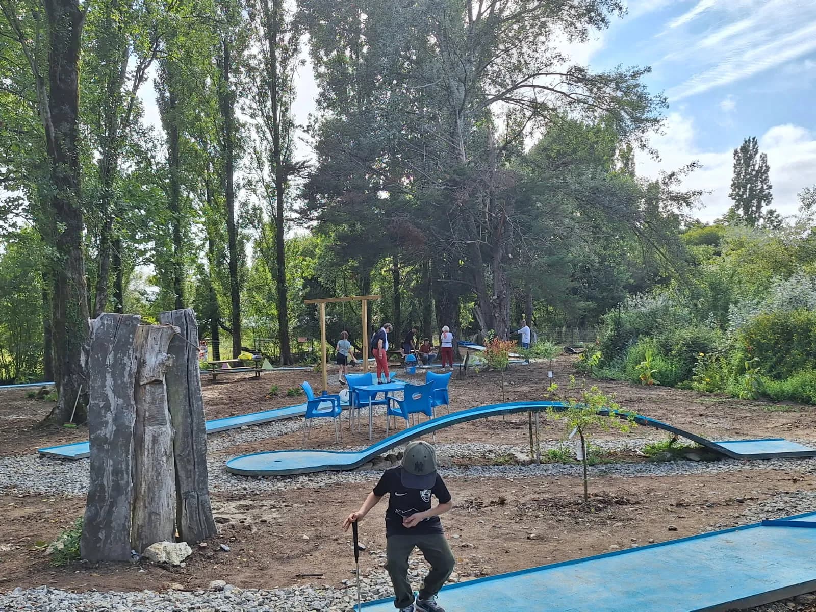 Parcours de mini-golf adapté aux enfants
